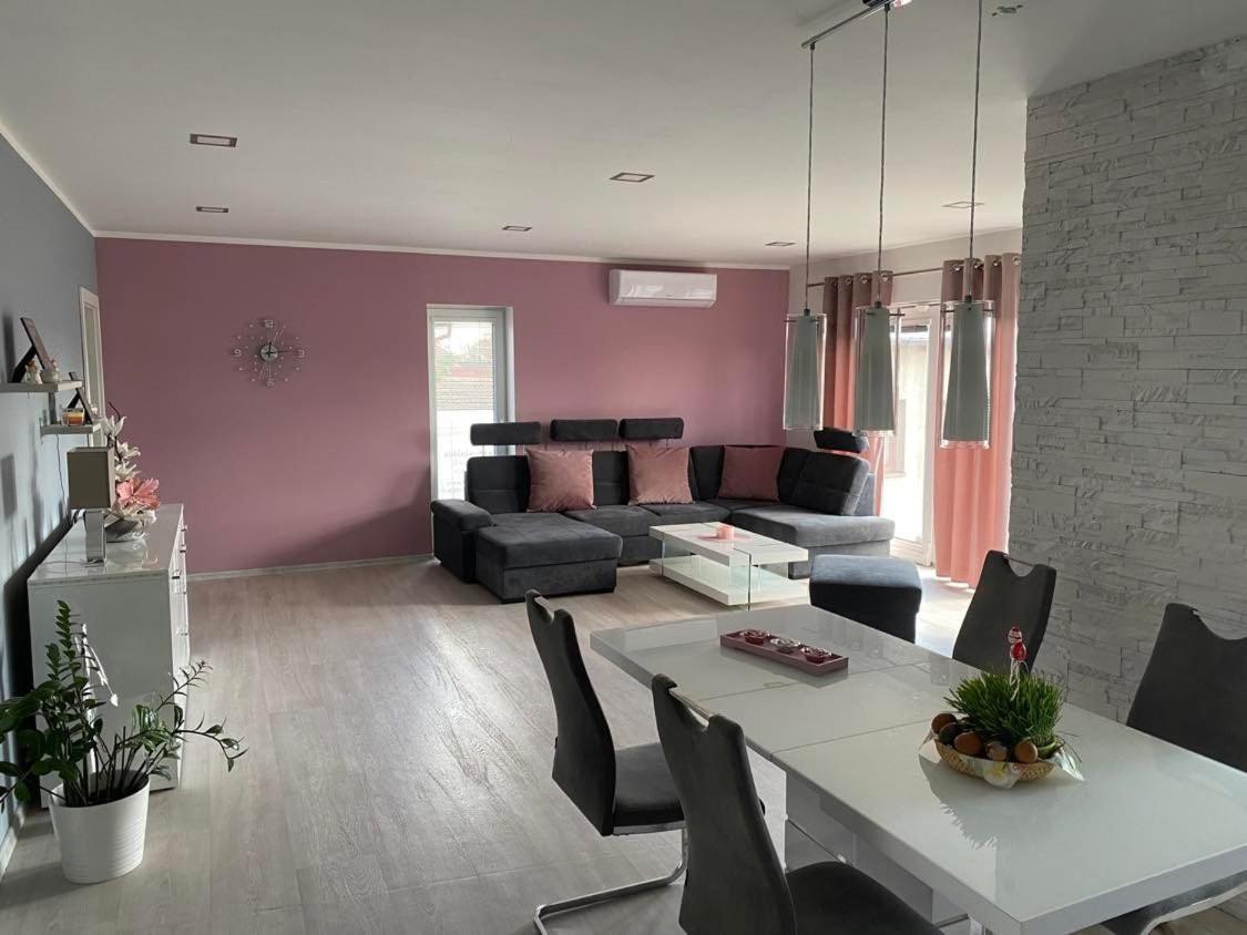 Prazdninovy Dum Sorada Villa Rohatec Kültér fotó